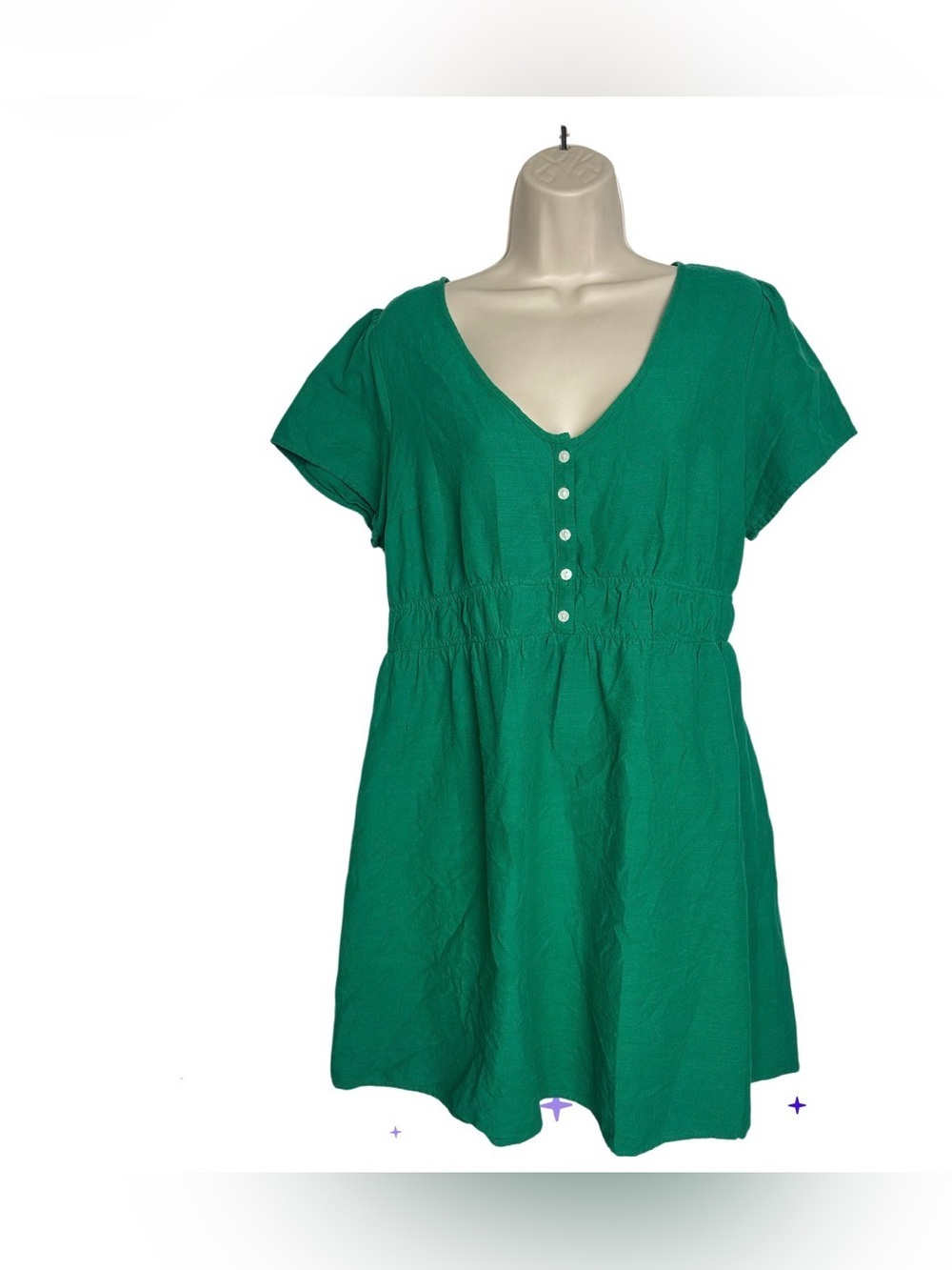 Ingrid & Isabel Emerald Green V-Neck Button Tunic